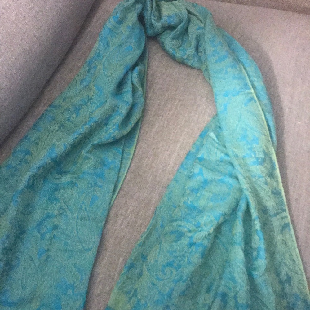 Pashmina scarf